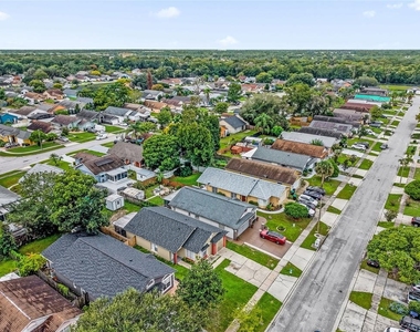 9928 Dean Cove Lane - Photo Thumbnail 36
