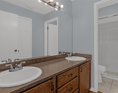 9928 Dean Cove Lane - Photo Thumbnail 23