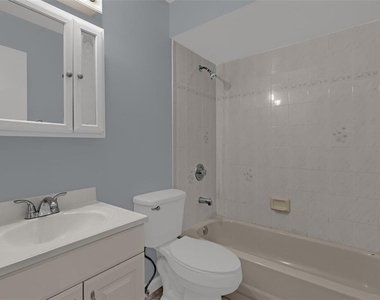 9928 Dean Cove Lane - Photo Thumbnail 18
