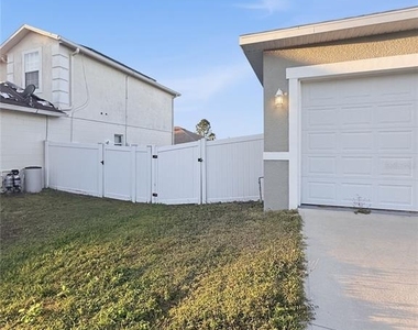 717 Robin Court - Photo Thumbnail 11