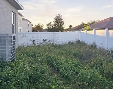 717 Robin Court - Photo Thumbnail 3
