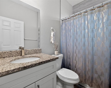 717 Robin Court - Photo Thumbnail 36
