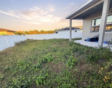 717 Robin Court - Photo Thumbnail 5