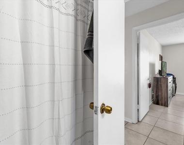 1065 S Hiawassee Road - Photo Thumbnail 15