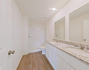 1234 Chester Avenue - Photo Thumbnail 11