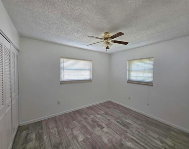 564 Notre Dame Drive - Photo Thumbnail 6