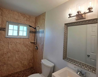 564 Notre Dame Drive - Photo Thumbnail 4