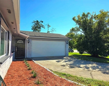 564 Notre Dame Drive - Photo Thumbnail 1