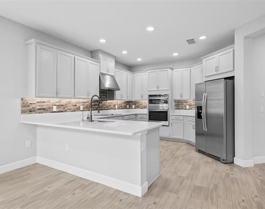 1369 Blue Stem Lane - Photo Thumbnail 7