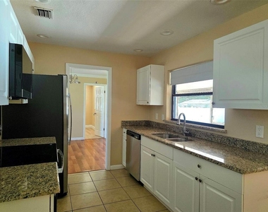 126 Meadowlark Drive - Photo Thumbnail 6
