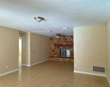 126 Meadowlark Drive - Photo Thumbnail 7