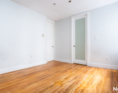 6803 3rd Avenue - Photo Thumbnail 9