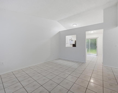 12214 Eastcove Drive - Photo Thumbnail 5