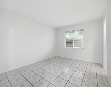 12214 Eastcove Drive - Photo Thumbnail 9
