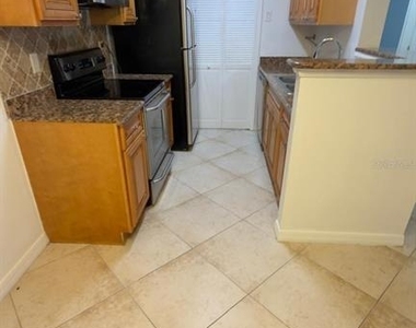 4364 S Kirkman Road - Photo Thumbnail 5