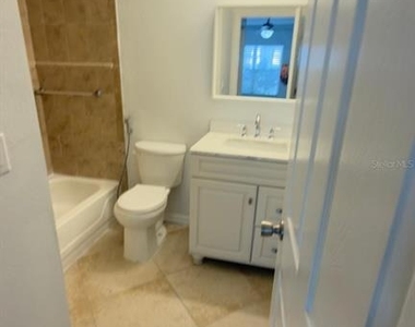 4364 S Kirkman Road - Photo Thumbnail 7