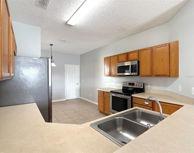117 Sunset View Drive - Photo Thumbnail 5