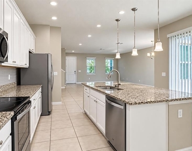 13706 Beckman Drive - Photo Thumbnail 7