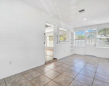 3800 Bobolink Lane - Photo Thumbnail 12