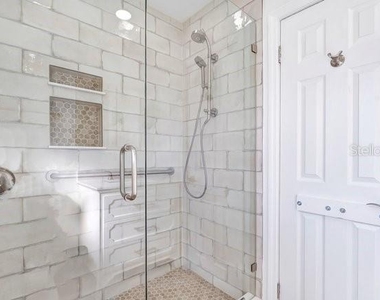 3800 Bobolink Lane - Photo Thumbnail 16