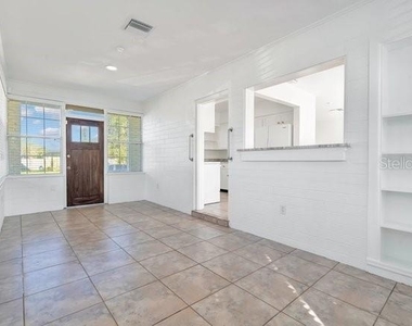 3800 Bobolink Lane - Photo Thumbnail 11