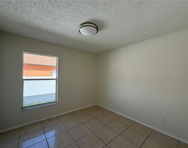 6739 Forsyth Oak Court - Photo Thumbnail 13
