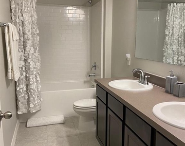 4796 Coral Castle Drive - Photo Thumbnail 9