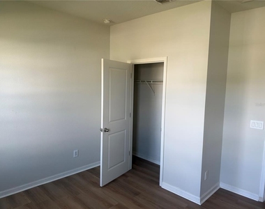 2268 Tudor Rose Drive - Photo Thumbnail 14