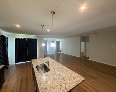 2268 Tudor Rose Drive - Photo Thumbnail 8