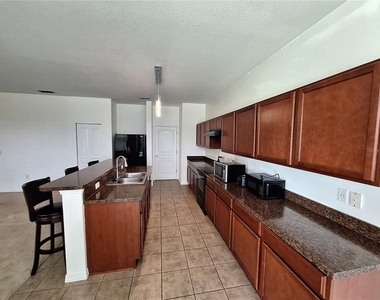 10175 Winding River Road - Photo Thumbnail 6