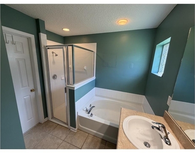 4922 Nw 81 Avenue - Photo Thumbnail 15