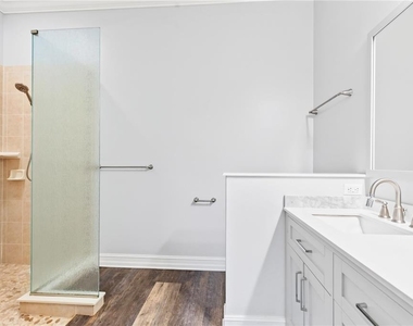 1118 Hansberry Court - Photo Thumbnail 20