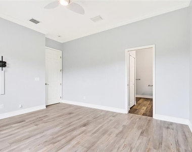 1118 Hansberry Court - Photo Thumbnail 17