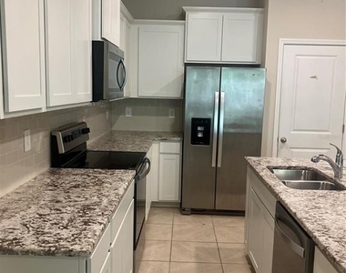 6548 Calypso Coral Lane - Photo Thumbnail 4