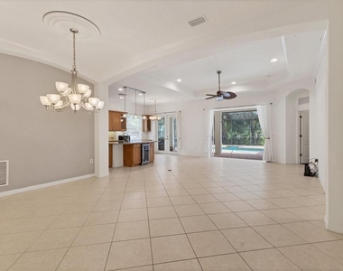7236 Lismore Court - Photo Thumbnail 5