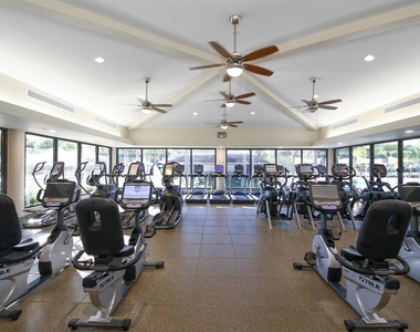 7236 Lismore Court - Photo Thumbnail 41
