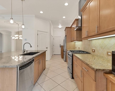 7236 Lismore Court - Photo Thumbnail 6