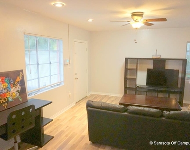 946 40th Street - Photo Thumbnail 15