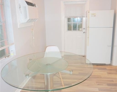 946 40th Street - Photo Thumbnail 18