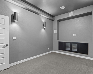 14264 John Scagno - Photo Thumbnail 21