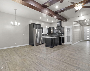 14264 John Scagno - Photo Thumbnail 10