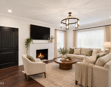 611 Mesita Drive - Photo Thumbnail 2