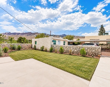 611 Mesita Drive - Photo Thumbnail 19