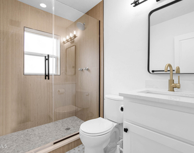 611 Mesita Drive - Photo Thumbnail 14