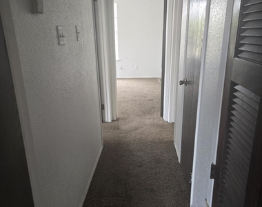 11209 Campestre Lane - Photo Thumbnail 5