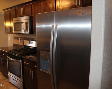 3713 Loma Esteban Drive - Photo Thumbnail 7
