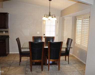 3713 Loma Esteban Drive - Photo Thumbnail 4