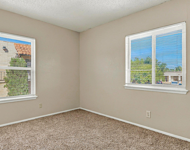 11108 Vista Lago Place - Photo Thumbnail 7