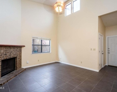 1557 Common Drive - Photo Thumbnail 1