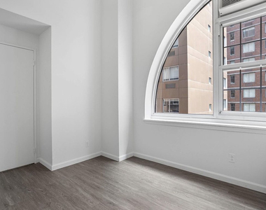 88 Fulton Street - Photo Thumbnail 4